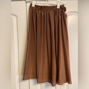 NWT vintage Oscar de la Renta Collectibles wrap skirt.